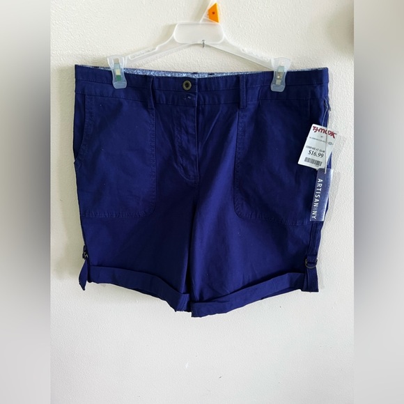 Artisan NY Pocket Detail Size 8‎ Blue Washed Short - Picture 4 of 16